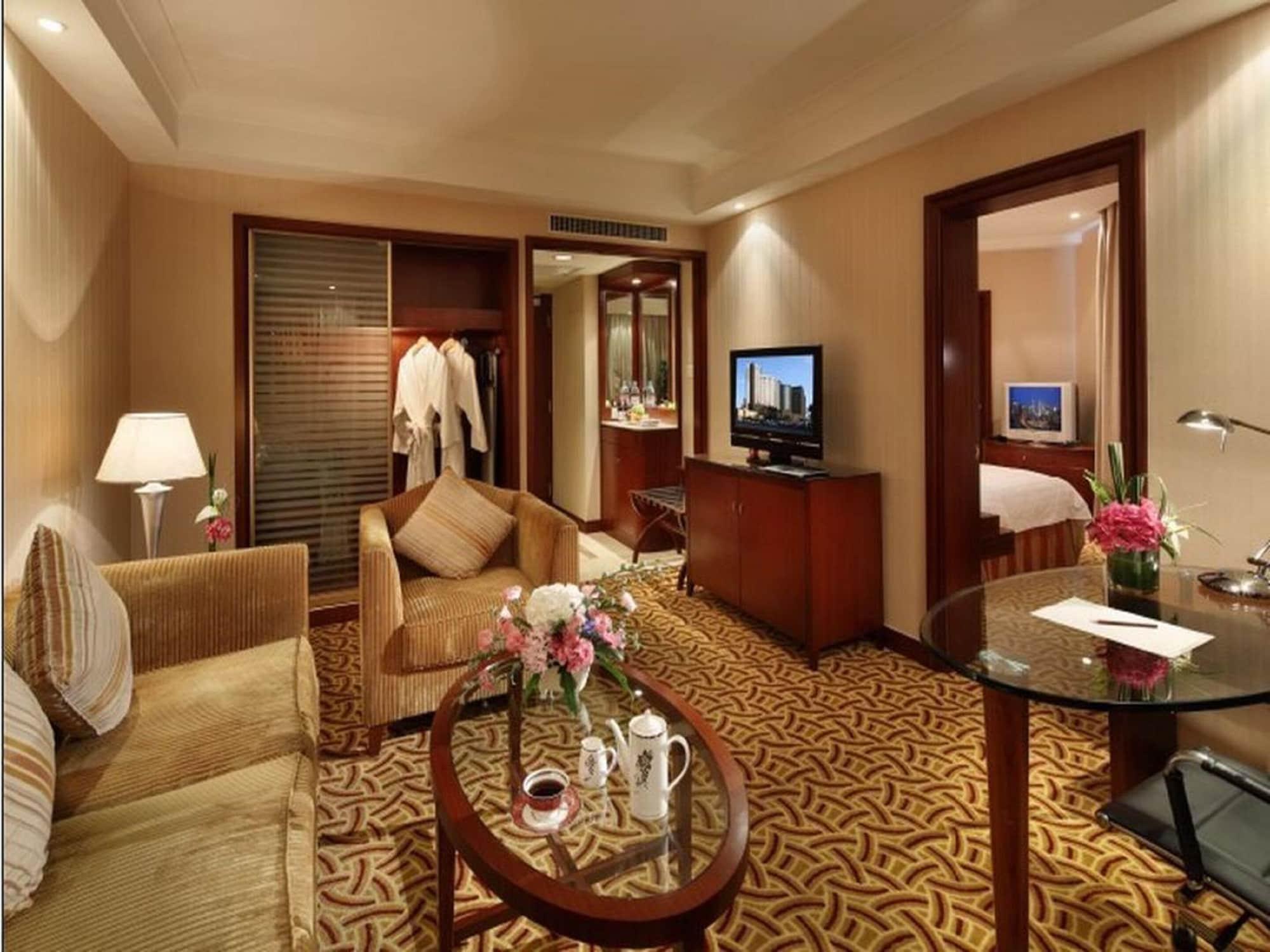 Jianguo Hotel Shanghai Exterior photo
