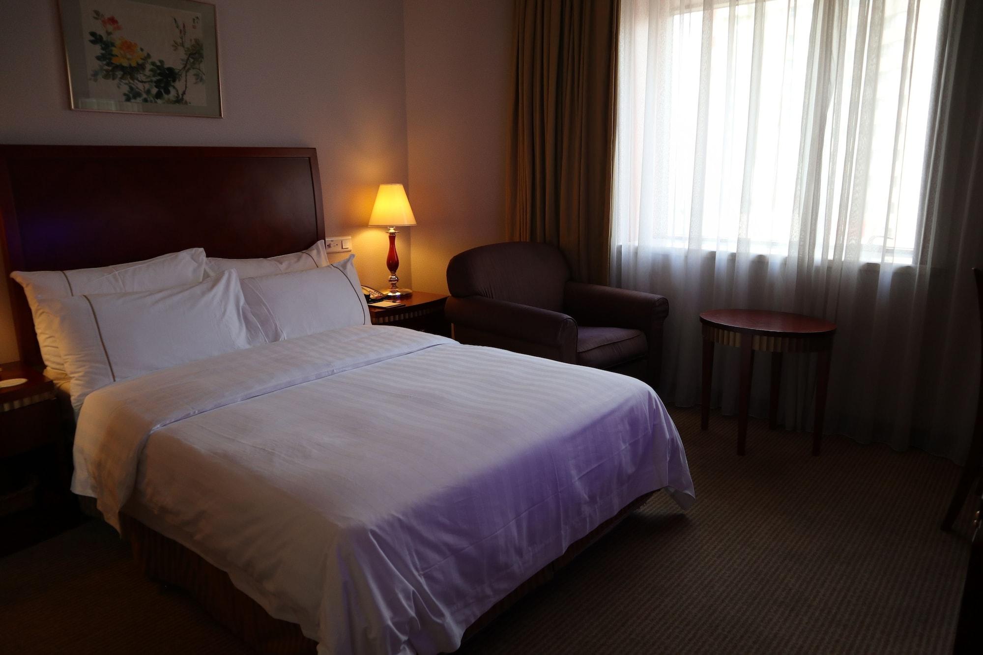 Jianguo Hotel Shanghai Exterior photo