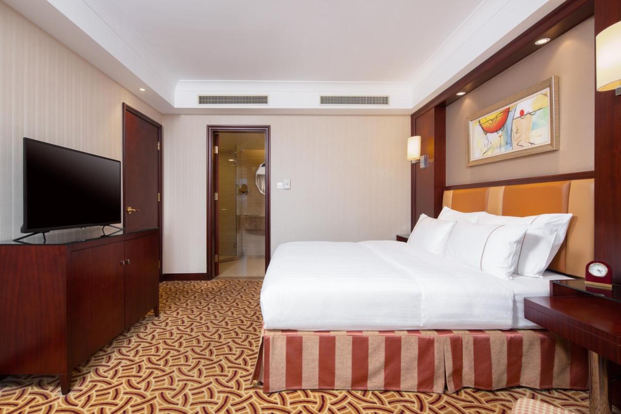 Jianguo Hotel Shanghai Exterior photo
