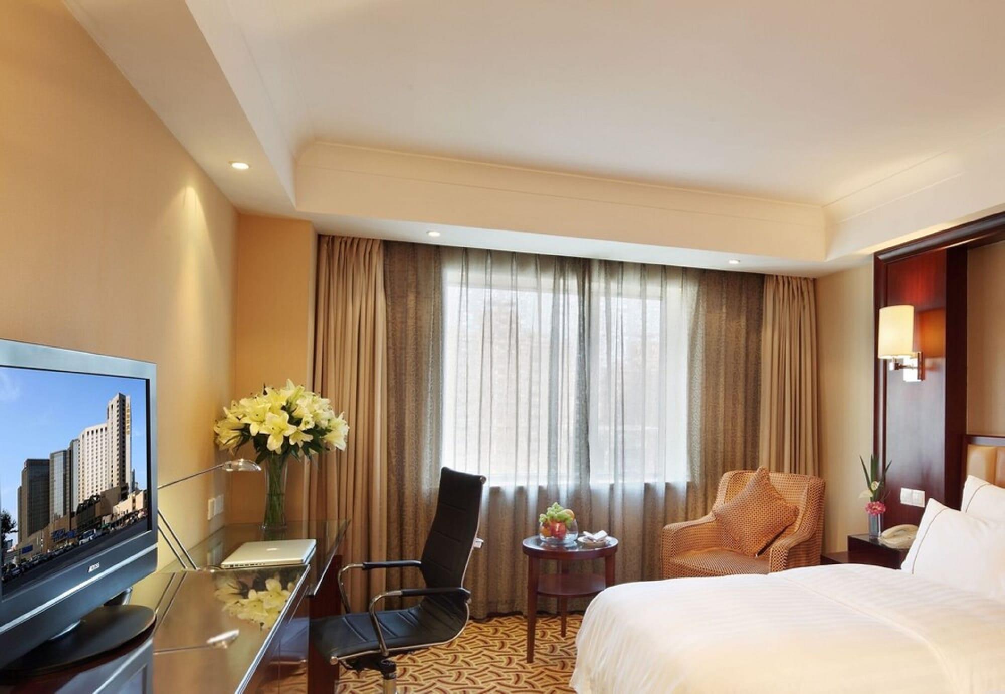 Jianguo Hotel Shanghai Exterior photo
