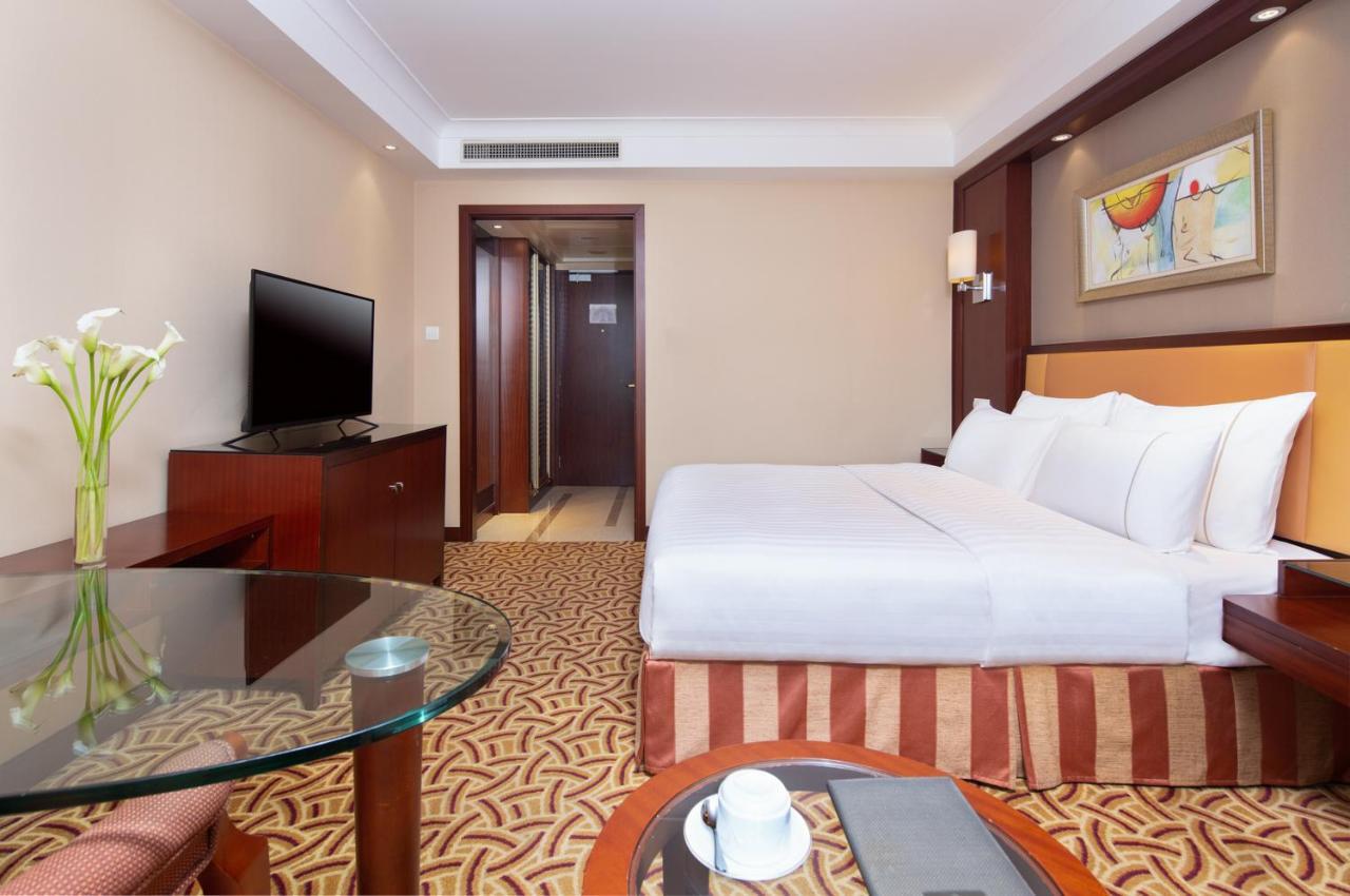 Jianguo Hotel Shanghai Exterior photo
